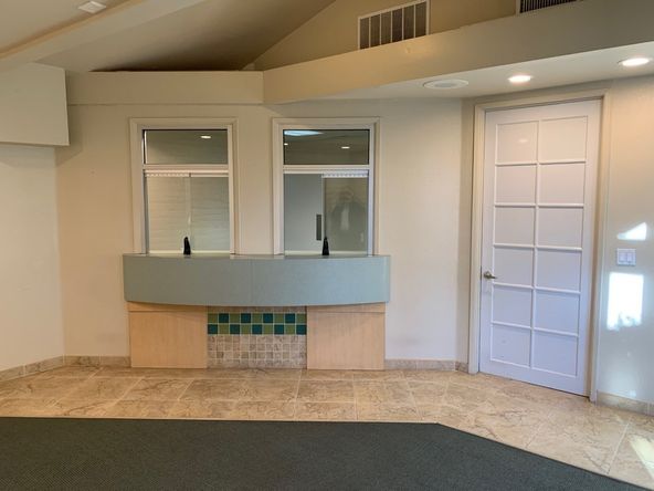 2740 W Main St, Visalia, CA 93291